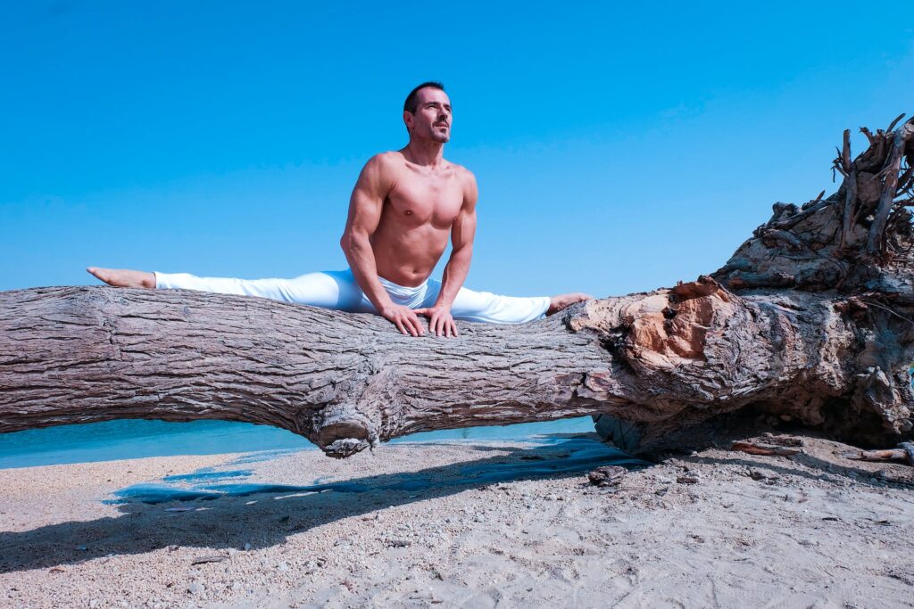 Man Splitting on Tree