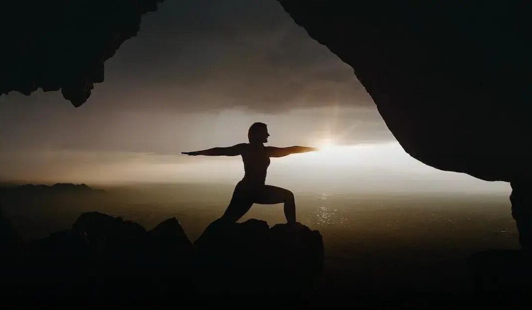 Desvendando Hatha-Yoga: Poses e Fluxos para Todos os Níveis