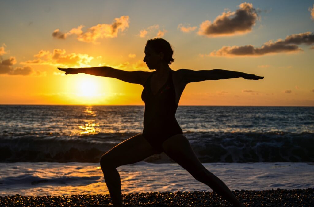 Hatha-Yoga Descomplicado: Práticas e Benefícios para Iniciantes em